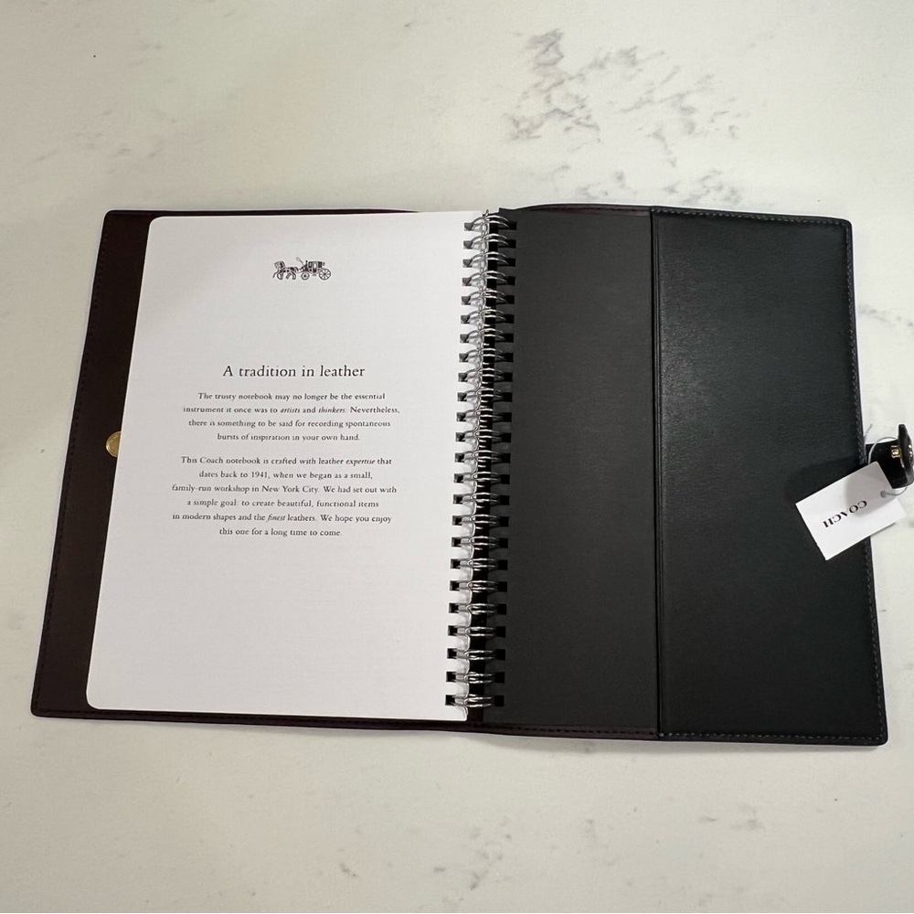 COACH NEW CHERRY NOTEBOOK ๐ - Picture 5 of 11